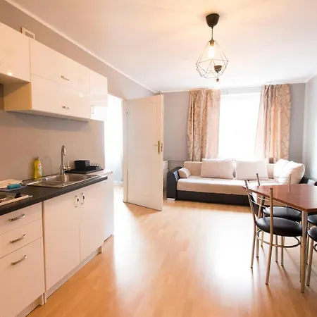 Happy - Economy * Breslavia