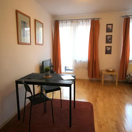 Happy - Economy Apartmán Vratislav